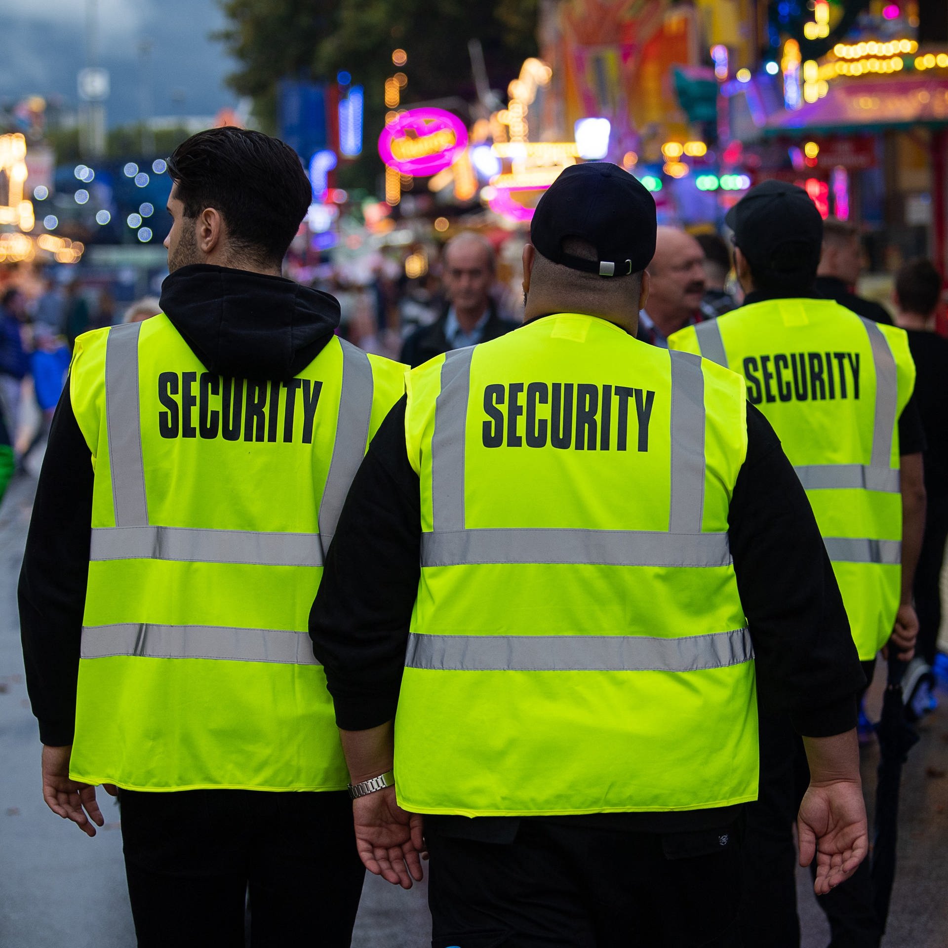 Sicherheitsdienste – Das Geschäft mit der Angst