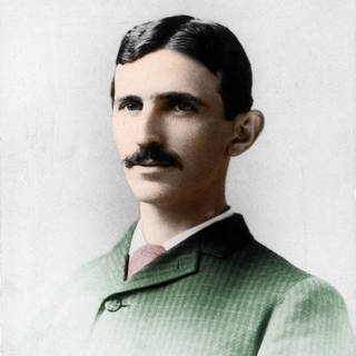 Nikola Tesla (1856 - 1943) war Erfinder, Physiker und Elektroingenieur
