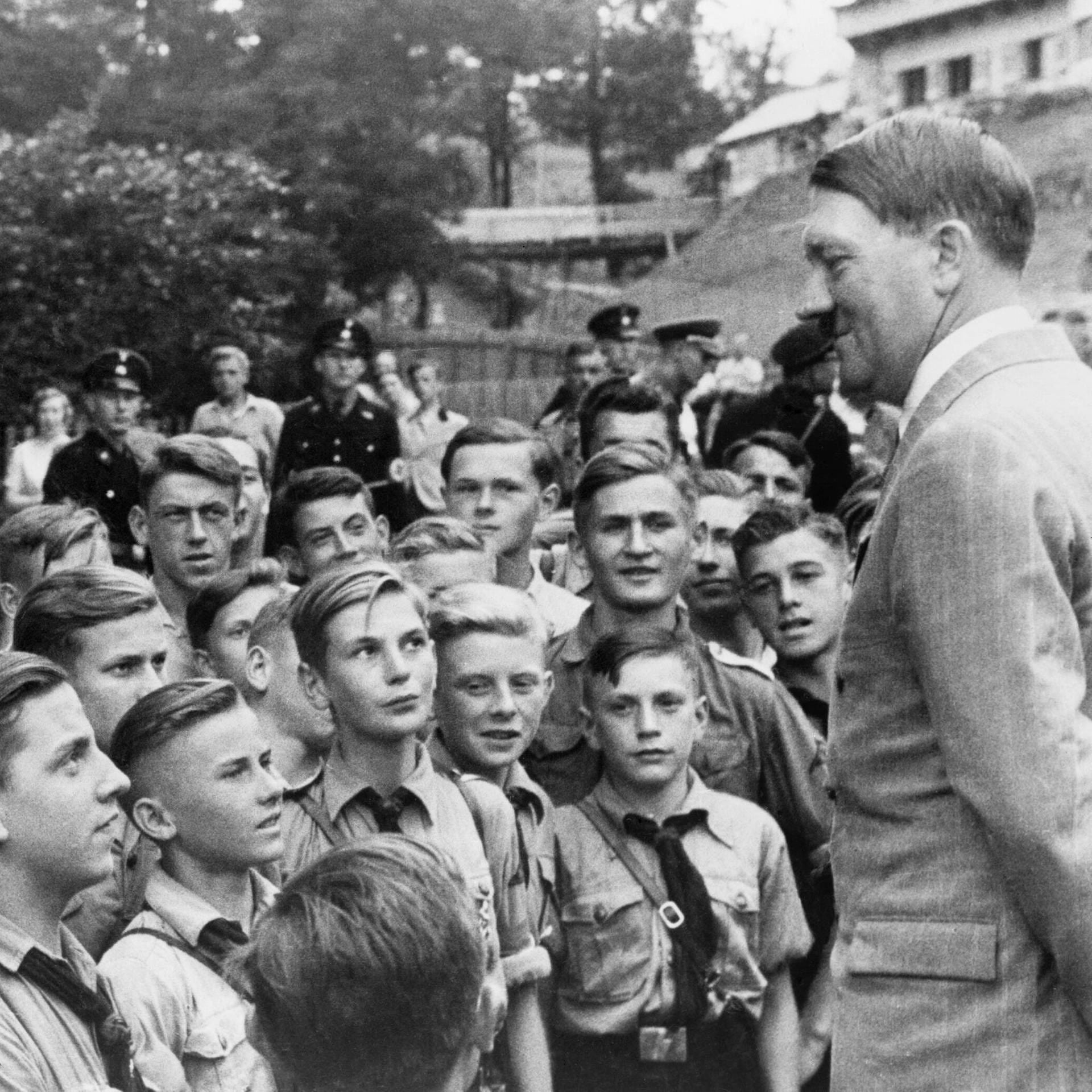 Jugendliche im Nationalsozialismus – Erziehung zum „Herrenmenschen“