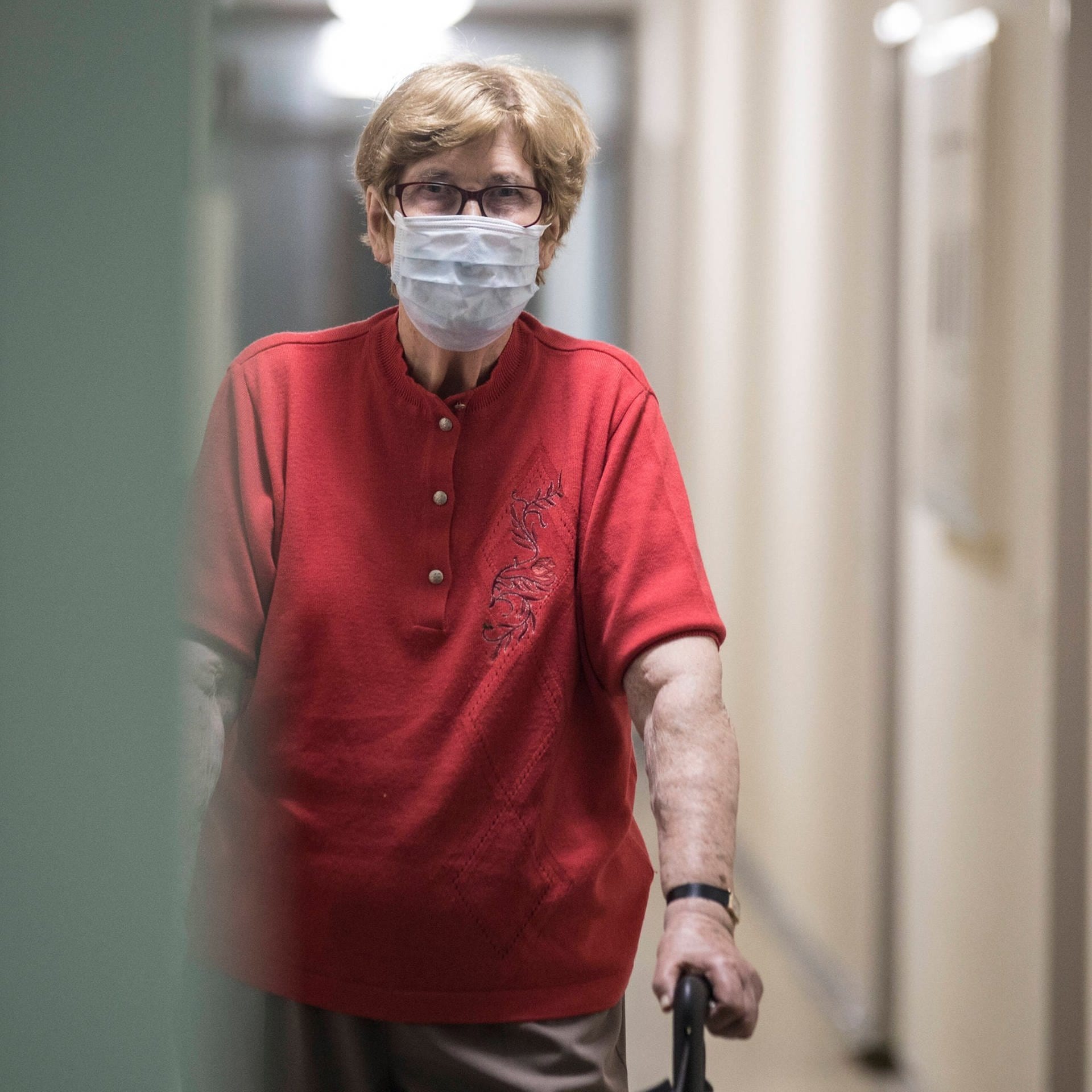 Pflegeheime in der Pandemie – Isolation und Einsamkeit
