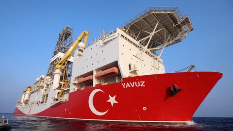 Das türkisches Bohrschiff Yavuz im Mittelmeer.