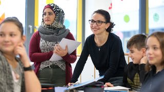 Uni Bielefeld bildet Flüchtlinge zu Lehrern aus