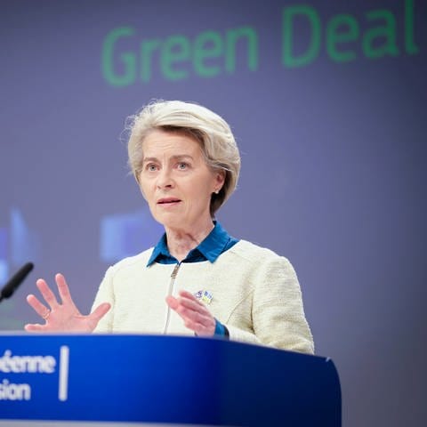 Pressekonferenz von EU-Kommissarin Ursula von der Leyen zum europäischen Green Deal Industrie