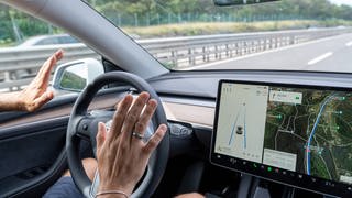 Automatisiertes und autonomes Fahren kann helfen, Menschen und Güter in Zukunft nachhaltiger zu transportieren.