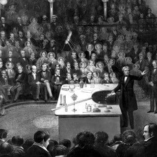 Michael Faraday (1791-1867) Lecturing at the Royal Institution, December 1855. Archiv