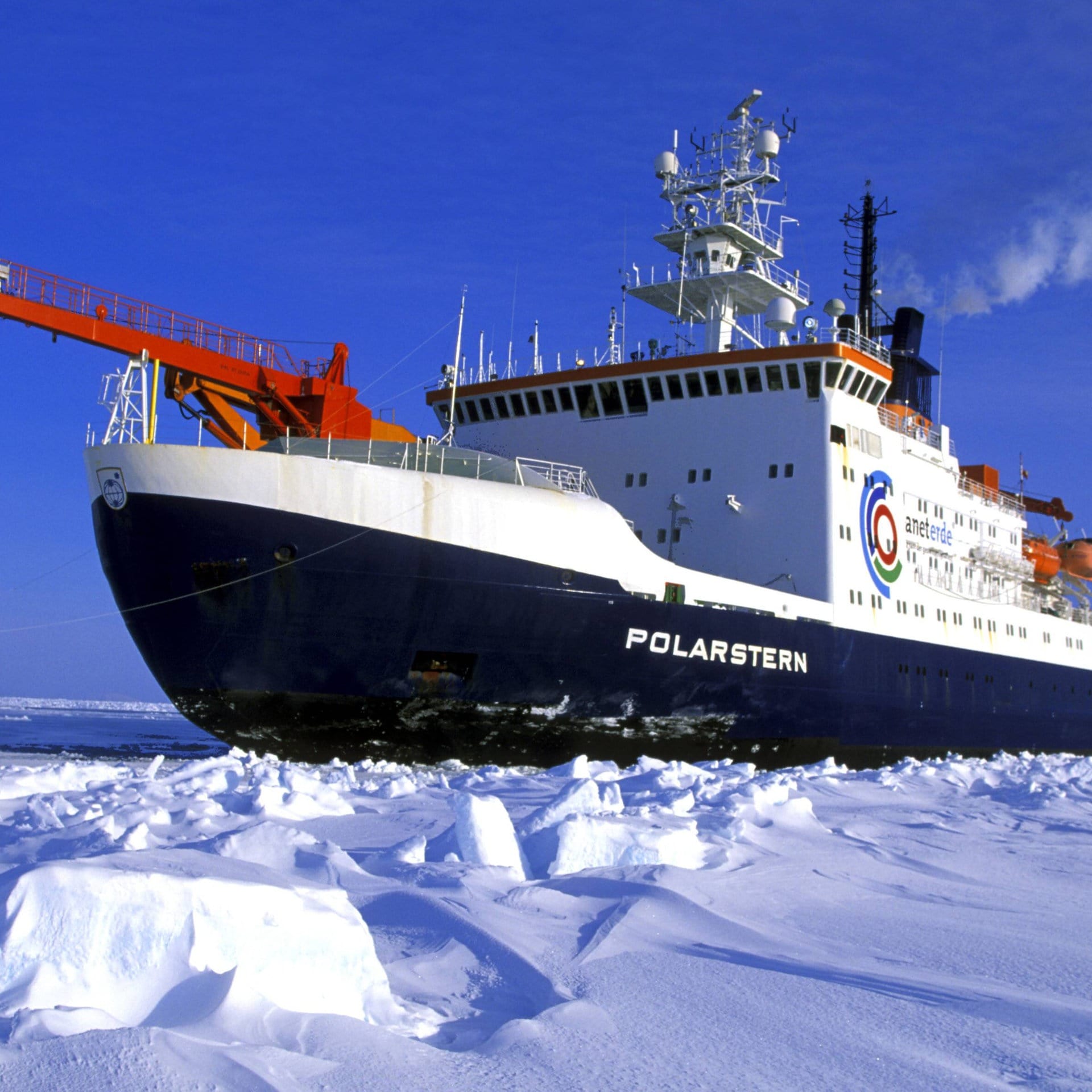 09.12.1982: Das Forschungsschiff Polarstern wird in Dienst gestellt