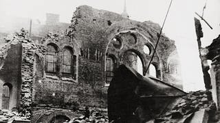 Zerstörte Synagoge in Wien 1938