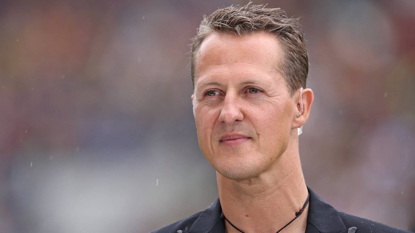 Michael Schumacher, siebenfacher Formel 1-Weltmeister, stürzte 2013 beim Skilaufen in den französischen Alpen und zog sich schwerste Verletzungen zu
