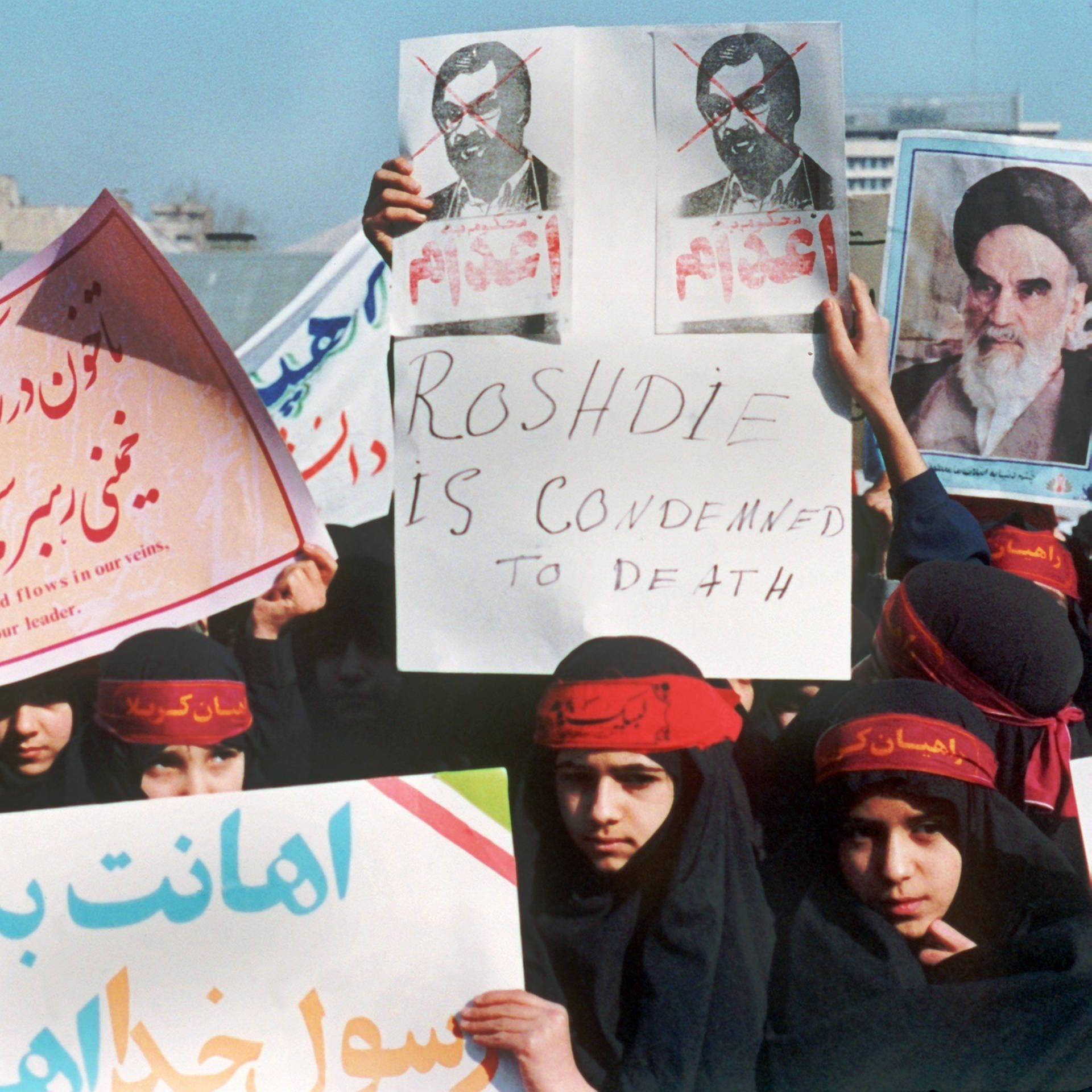 Irans Todesurteil gegen Autor Salman Rushdie | 15. bis 17.2.1989
