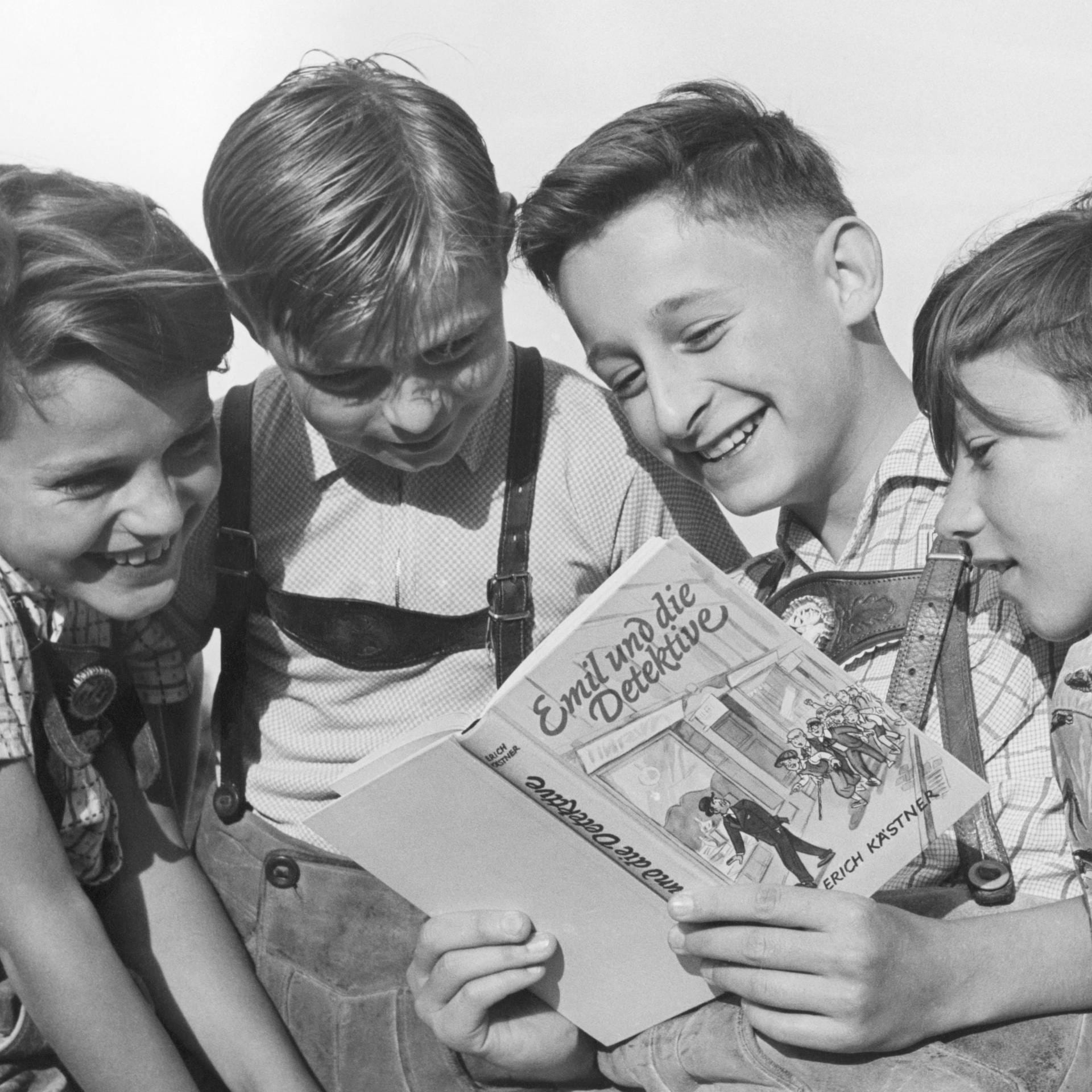 Erich Kästner plaudert mit Kindern übers Bücherschreiben | 29.9.1954