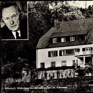 Postkarte mit dem Privathaus von Konrad Adenauer in Rhöndorf, in der linken oberen Ecke ein Porträtfoto von Adenauer. Der CDU-Politiker wurde 1949 erster Bundeskanzler der Bundesrepublik Deutschland