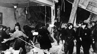 Der Münchner Bürgerbräukeller nach der Explosion: Am 8. November 1939 verübte der Widerstandskämpfer Georg Elser im Münchner Bürgerbräukeller einen Bomben-Anschlag auf Adolf Hitler. Der hatte die Veranstaltung jedoch früher verlassen als erwartet, sodass er dem Anschlag entkam. 