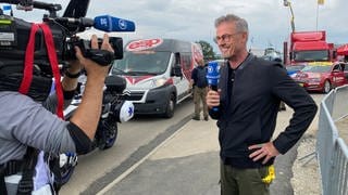 SWR Sportreporter Michael Antwerpes bei der Tour de France.