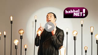 Comedian Bülent Ceylan in der zweiten Staffel "Babbel Net!"