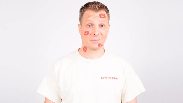 Oliver Pocher (Foto) ist „Der Liebeskasper“ bei der SWR3 Comedy-Show am 19. Mai 2024 auf dem SWR Sommerfestival in Stuttgart. 