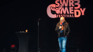 SWR3 Programmchef Thomas Jung eröffnet das „SWR3 Comedy Festival“.