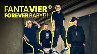 Cover mit Beschriftung "Fanta Vier Forever, Baby!?!" – Die Doku zur Tour mit den Bandmitgliedern Smudo, And.Ypsilon, Thomas D, Michi Beck (v.l.n.r.)