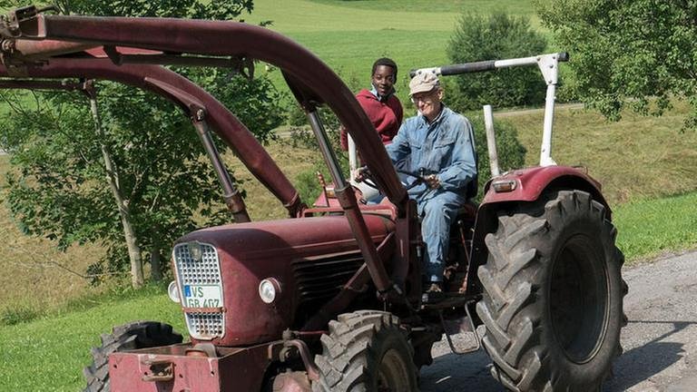 Tayo fährt mit Karl Traktor