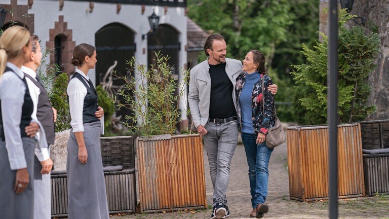 Constantin und Sophie romantisch in der Burg Windeck, Panoramarestaurant