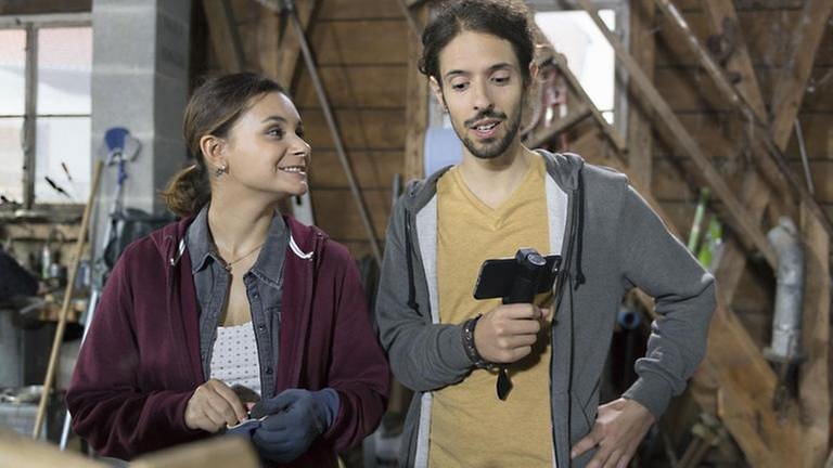 Jenny und Albert in der Traktorscheune