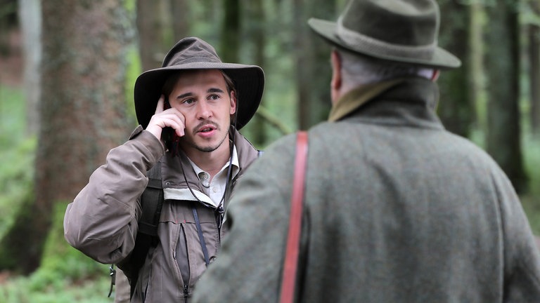 Sebastian trifft im Wald auf Josef Zimmermann