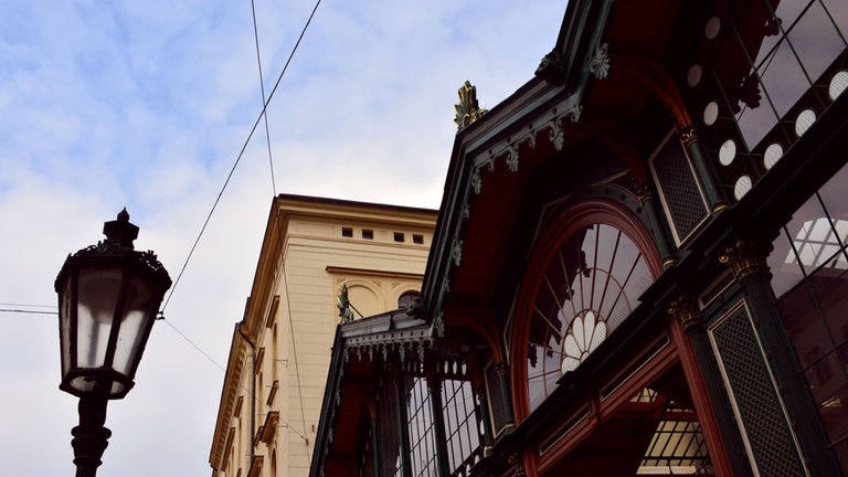 Der Masaryk-Bahnhof ist ein architektonisches Juwel mitten in der Prager Innenstadt.