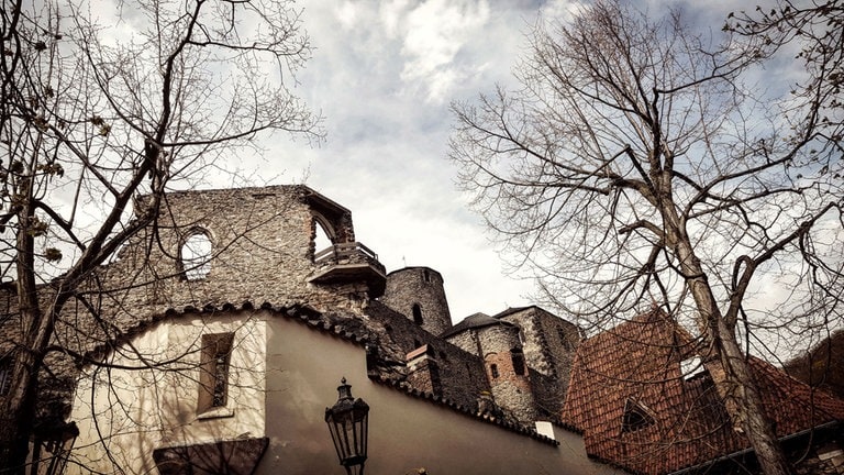 Die Burg Schreckenstein (Střekov) soll ein ganz besonderes Gespenst besessen haben.