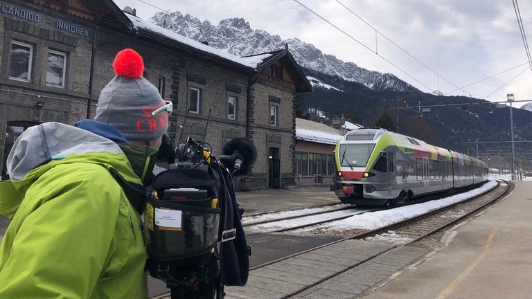 Am Bahnhof in Innichen: hier wechseln Lokführer und Stromversorgung.