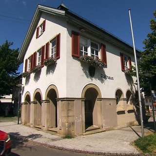 Rathaus in Glems, einem Stadtteil von Metzingen