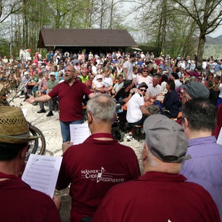 Kirschblütenhock im Eggenertal - Auftritt des Männerchors