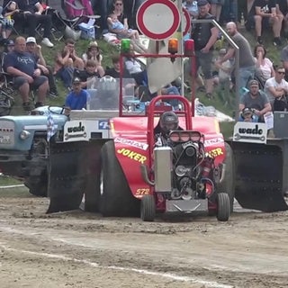 Skurriles Hobby: Tractorpulling