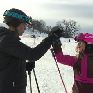 Skifahrer auf der Felderhalde bei Isny