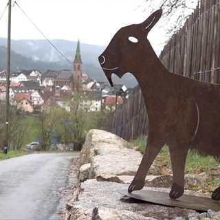 Ziegenskulptur aus Bronze