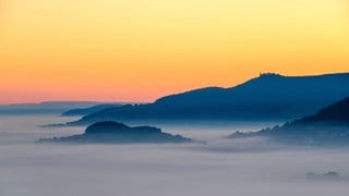 Sonnenaufgang auf der Schwäbischen Alb.