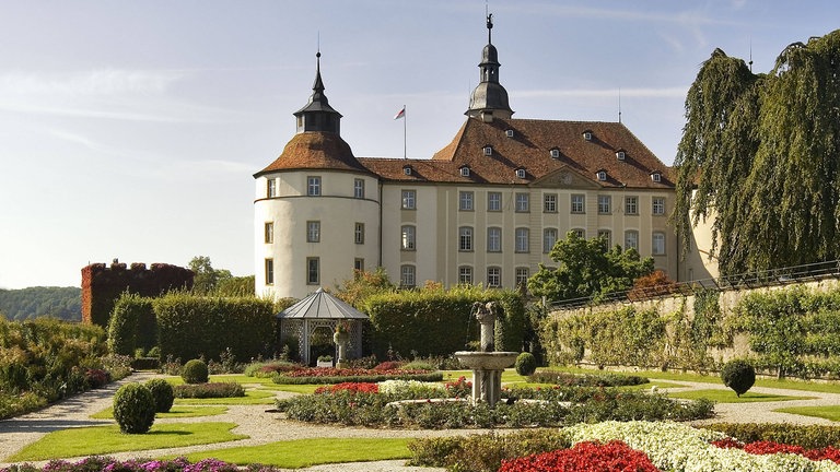 Blick auf das Schloss Langenburg aus dem Schlossgarten