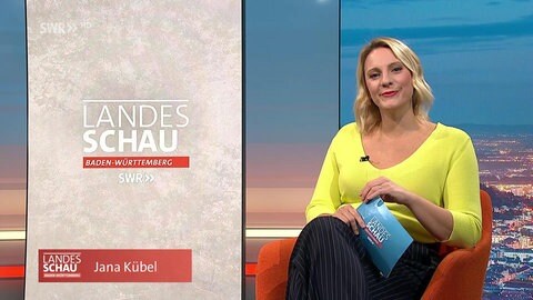 Moderatorin Jana Kübel