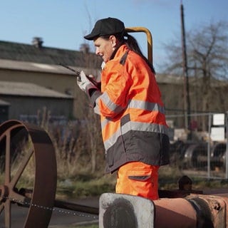 57-Jährige macht Ausbildung zur Lokführerin