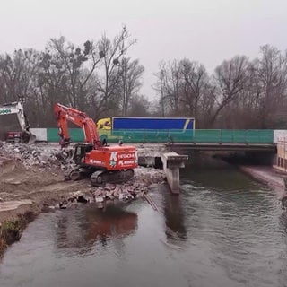 Bauarbeiten an der Albbrücke in Karlsruhe