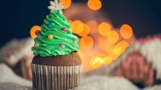 Weihnachtsrezept für Lebkuchenmuffins mit Tannenbaum