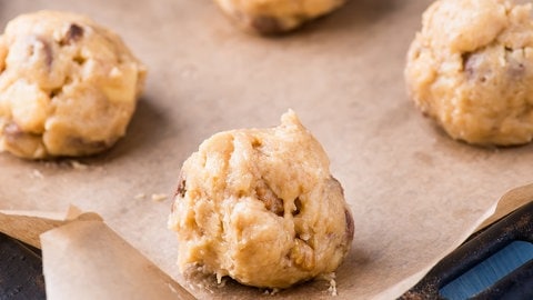 Weihnachtsrezept für Quarkstollen-Konfekt