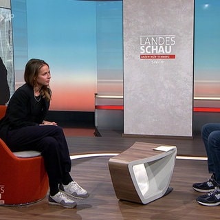 Lisa Bitter mit Moderator im Studio