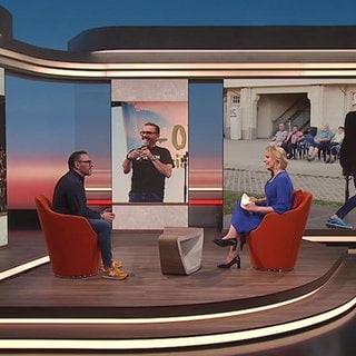 Moderatorin Jana Kübel mit Studiogast Oliver Gimber