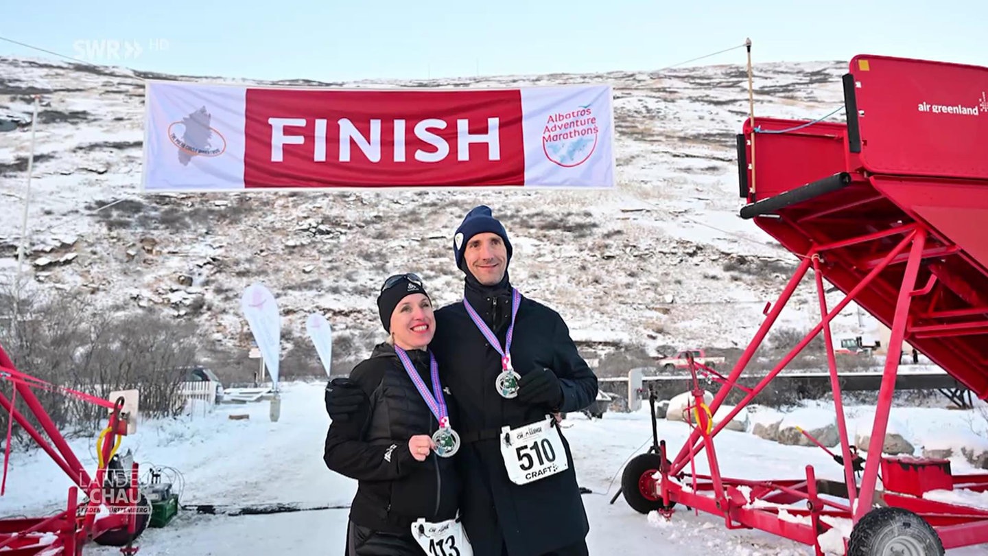 Der Marathon-Läufer Andreas Boos mit seiner Frau