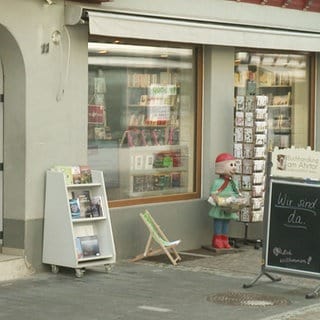 Die Buchhandlung am Ahrtor hat wieder geöffnet.