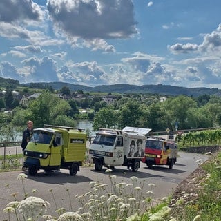 Der Ape-Club "Moselbienchen" auf Ausfahrt.