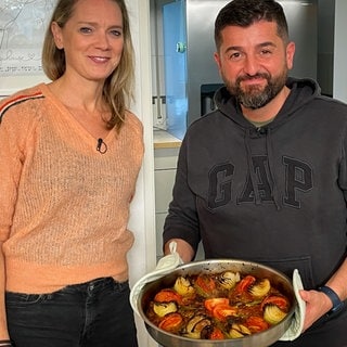 Heimatküche: Susanne Nett und Alper Kömür kochen Tepsi Kebabi