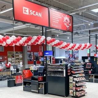 Neue SB-Kassen sollen auch besser vor Diebstahl schützen: Wann immer Kaufland neue Filialen eröffnet oder modernisiert, werden sowohl klassische als auch Selbstbedienungskassen installiert.