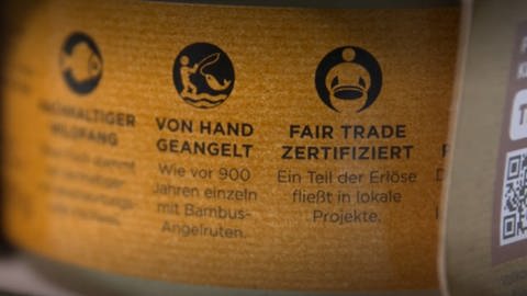 Hinweis auf einer Thunfisch-Dose zu Details der Fangmethode