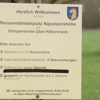 Informationstafel des Reisemobilstellplatzes Napoleonshöhe