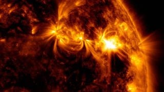 Nahaufnahme einer Sonneneruption, aufgenommen vom Solar Dynamics Observatory der NASA 